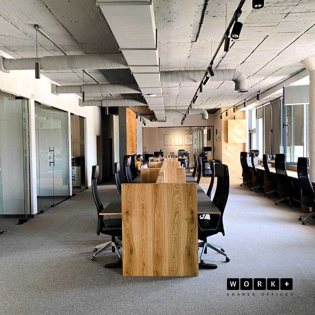 Spațiu de coworking și birouri WORK+ în centrul Oradiei